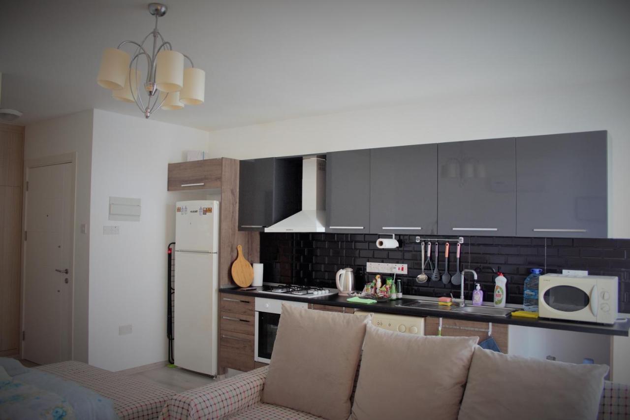 Uptown Holiday App & Pool Daily Rental Contactless Check In & Check Out Famagusta  Buitenkant foto