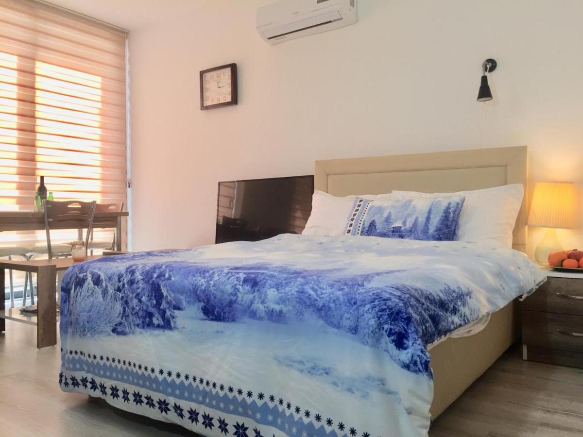 Uptown Holiday App & Pool Daily Rental Contactless Check In & Check Out Famagusta  Buitenkant foto